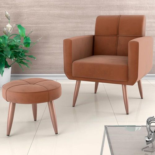 Poltrona Matrix Havana com Puff e Revestimento em Tecido Veludo Cobre
